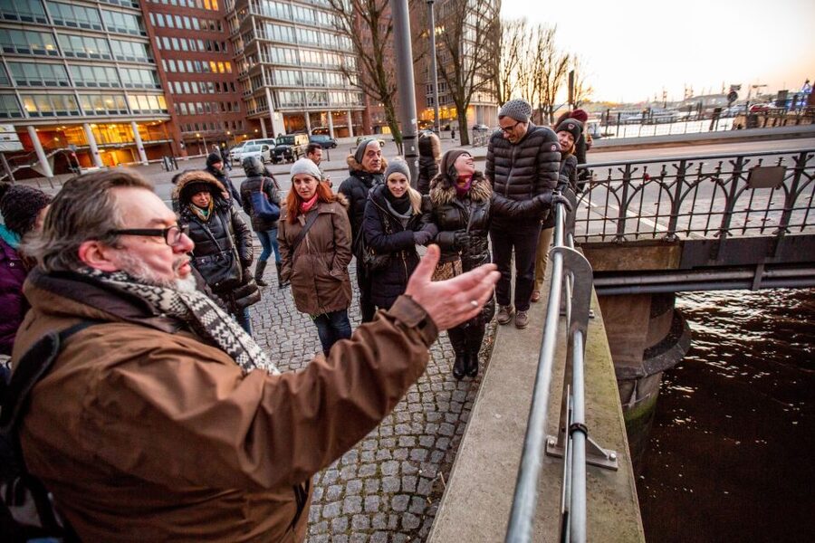 Hamburg: Speicherstadt and HafenCity 2-Hour Tour - Fleetschlösschen and Speicherstadt’s neo-Gothic town hall