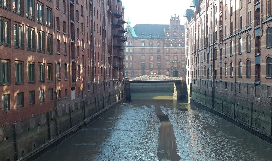 Hamburg: Speicherstadt and Hafencity Guided Tour - Why this 2-hour walk links Hamburg past and present