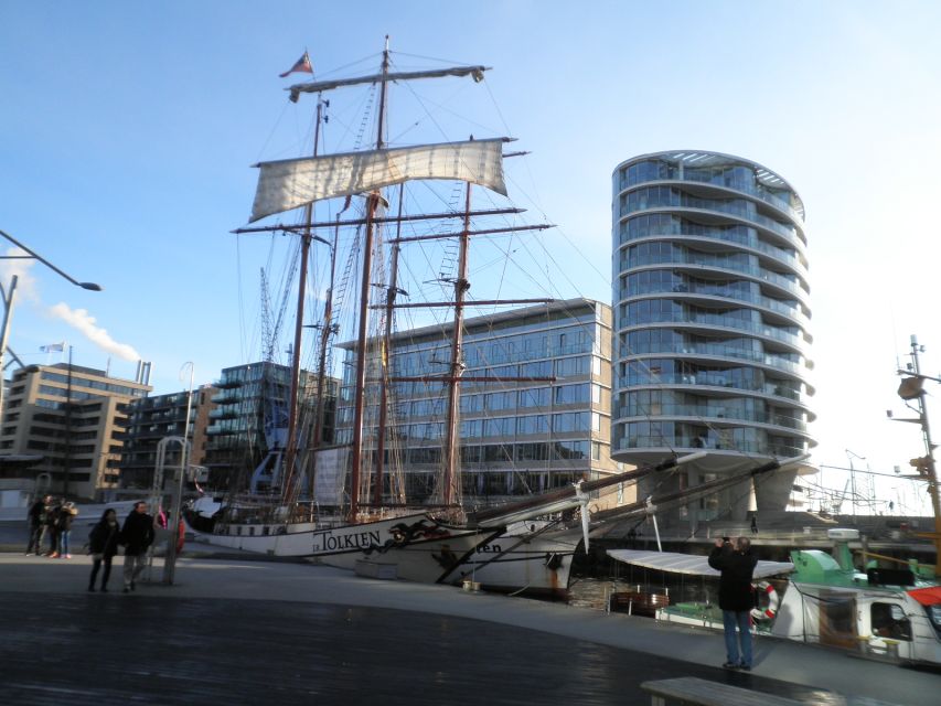 Hamburg: Speicherstadt & HafenCity 2-Hour Walking Tour - Brooktorkai to HafenCity: The Shock of New Waterfront Design
