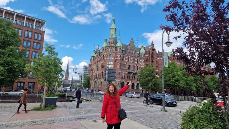 Hamburg: Speicherstadt, HafenCity + Elbphilharmonie Tour - Key things you’ll notice on this Hamburg walking tour