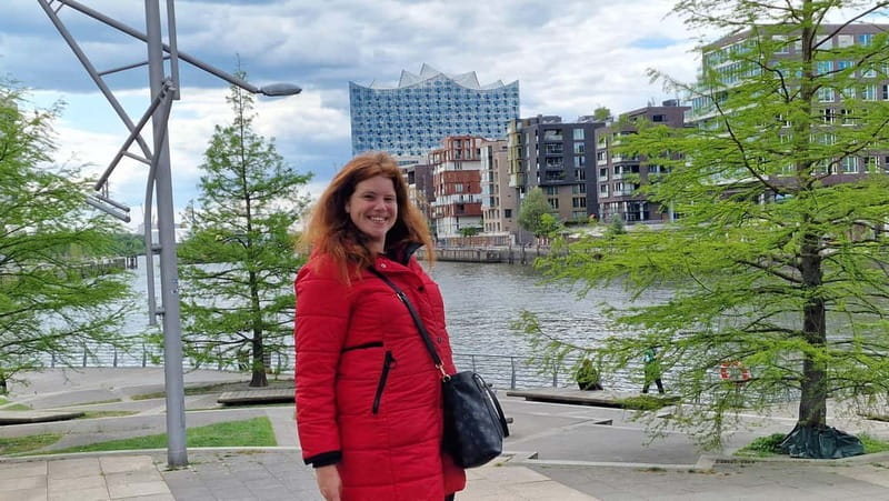 Hamburg: Speicherstadt, HafenCity + Elbphilharmonie Tour - Getting oriented at Baumwall (and why meeting point matters)