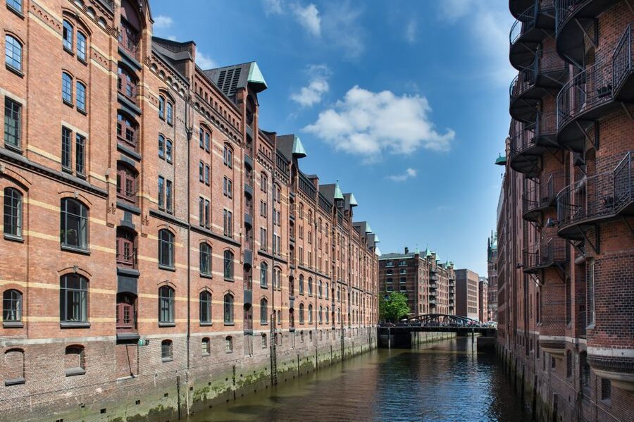 Hamburg: Speicherstadt Walking Tour with Coffee Tasting - Starting Point Near Hamburg Dungeon: The Fastest Way to Get Oriented