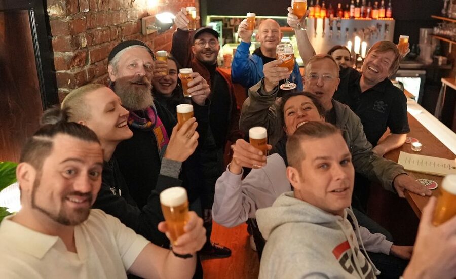 Hamburg: St. Pauli District and Beer Tour - The beer tasting itself: how to make the samples work for you