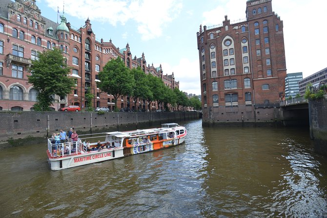 Hop-on hop-off on the water with the Maritime Circle Line in Hamburg - What it is like on board: English audio, open deck space, and drinks