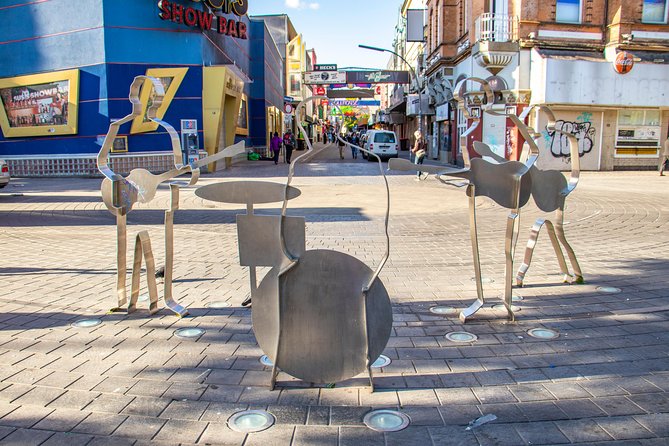 In the Footsteps of The Beatles in Hamburg with a Local - St. Pauli Street Stories: Everyday Hamburg in Beatles Context