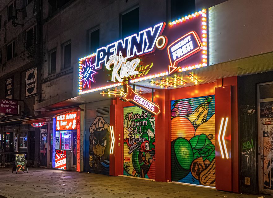 KIEZ SPEED TOUR/ADULTS ONLY - 1h - A local bar stop: why it’s more than just a photo