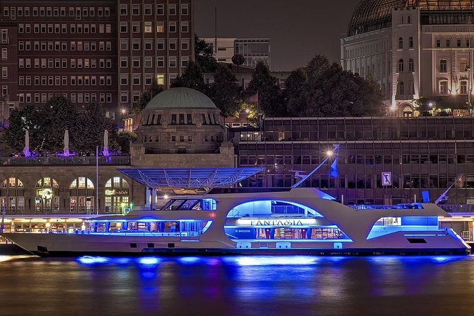Lights tour through the port of Hamburg and to the historic warehouse district - Speicherstadt After Dark: UNESCO Warehouses and Bridge Views