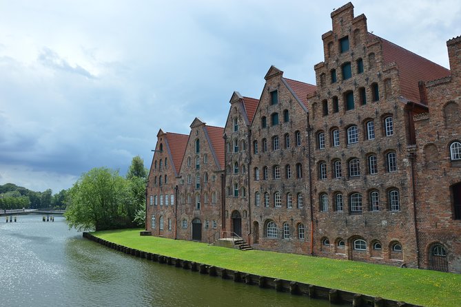 Lübeck Day Trip From Hamburg By Train With Private Guide And Lunch - Your private guide: how the day stays flexible (and not rigid)