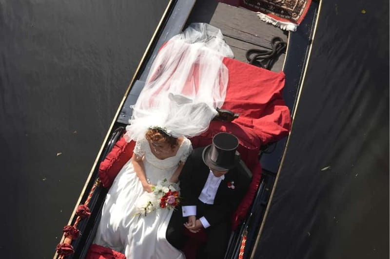 Private Alster Lake romantic Tour in a Real Venetian Gondola - Private gondola setup on the Binnenalster: what the experience feels like