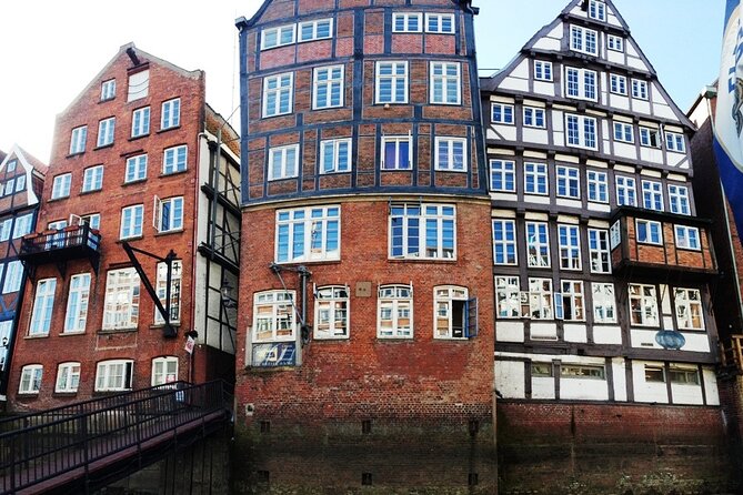 Private Hamburg rickshaw tour for 2 people - Your guide and the 90-minute pace that actually works