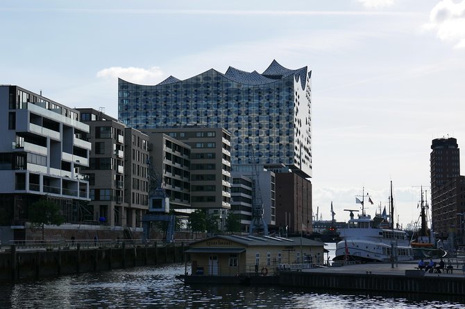 Private Tour: Speicherstadt and HafenCity Walking Tour in Hamburg - Kaffee-Rösterei upgrade: coffee as a finish line, not an afterthought