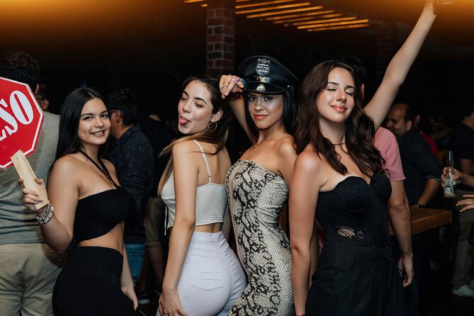 Pub Crawl Hamburg - Ladies Night - What’s included (and how to use it without overthinking)