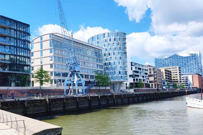 rydde walking tour MAYDAY AT THE WATERFRONT - HafenCity: Where the Route Turns From Old Warehouses to New City Life
