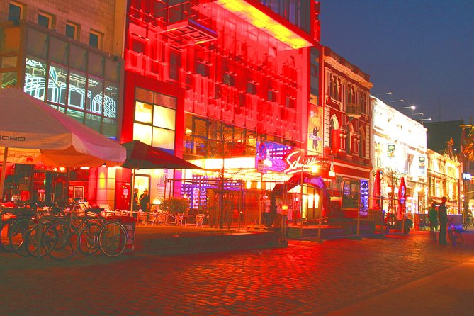 Short walk St. Pauli - the St. Pauli quickie - Meeting point at Millerntorpl. 1, 20359 Hamburg
