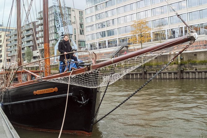 Speicherstadt and HafenCity Tour of Hamburg with German speaking guide - Kaffee-Rösterei and rare coffee tasting (the upgrade you’ll want to think about)