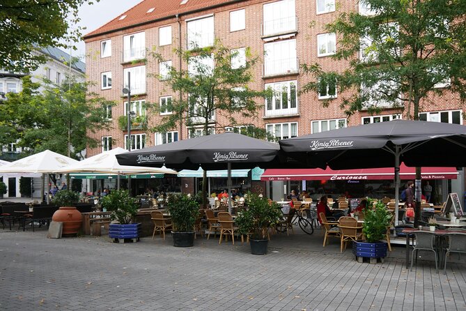 St George's Culinary Food Tour - Stop 1: the theatre in platt and Northern Germany’s accent culture