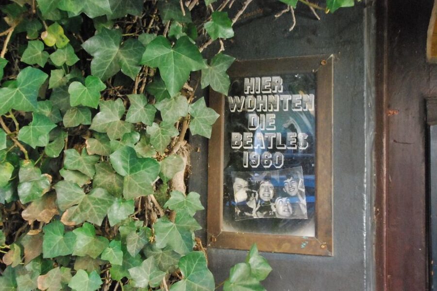 St. Pauli: Daytime Tour - Hans-Albers-Platz and the music-scene link to St. Pauli