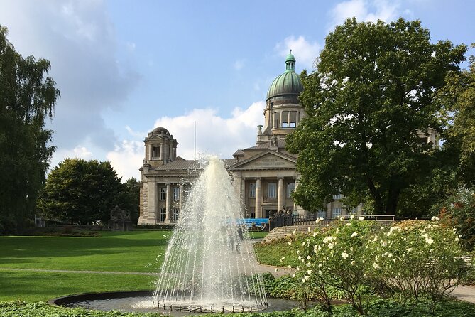 World War 2 Hamburg Private Guided Tour - Planten un Blomen: park beauty with a wartime past
